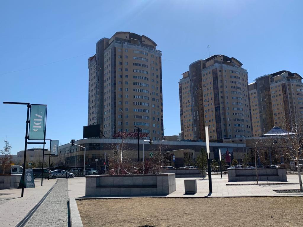 Квартира С Видом На Abu Dhabi Plaza Astana Buitenkant foto